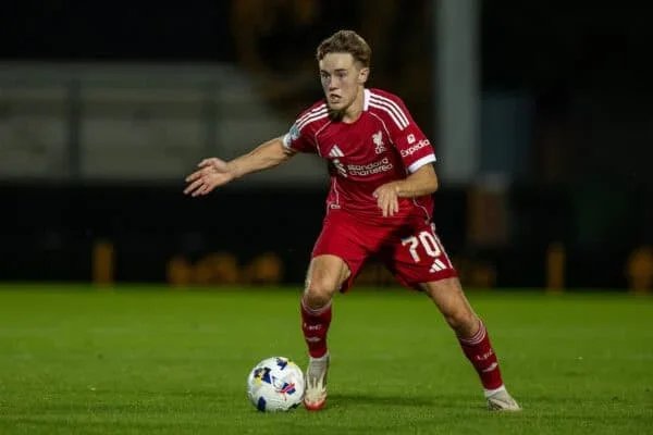 BURTON, ENGLAND - Tuesday, September 2, 2025: Liverpool's Tommy Pilling during the English Football League Trophy Northern Group H match between Burton Albion FC and Liverpool FC Under-21's at The Burton Albion FC Stadium. Burton won 2-0. (Photo by David Rawcliffe/Propaganda)